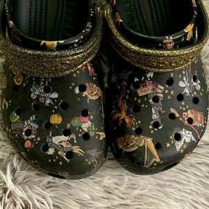 Vera Bradley Crocs Harry Potter Friends At Hogwarts Kids Junior size 4 Shoes